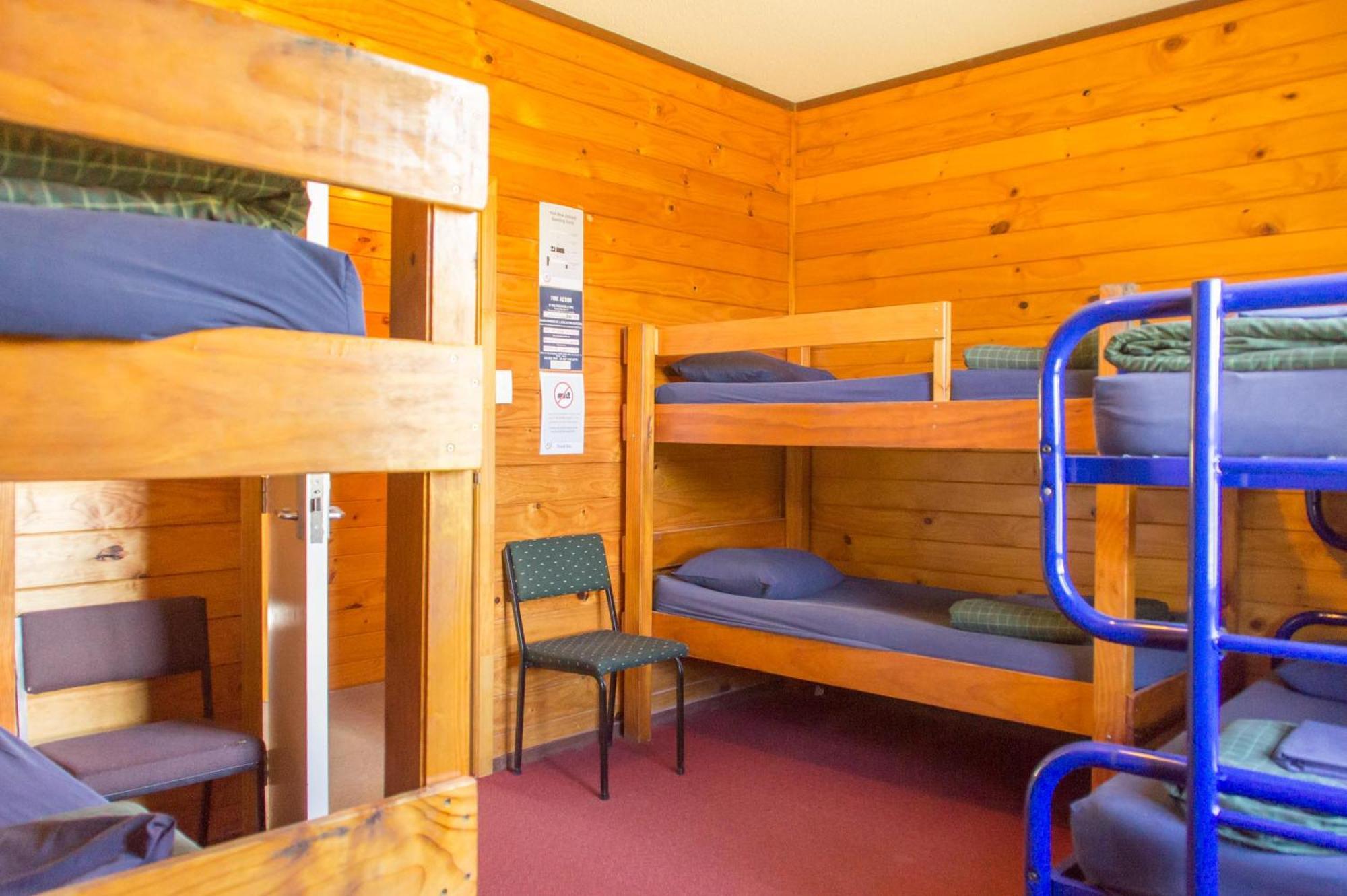 Junohall Backpackers Cuevas de Waitomo Exterior foto