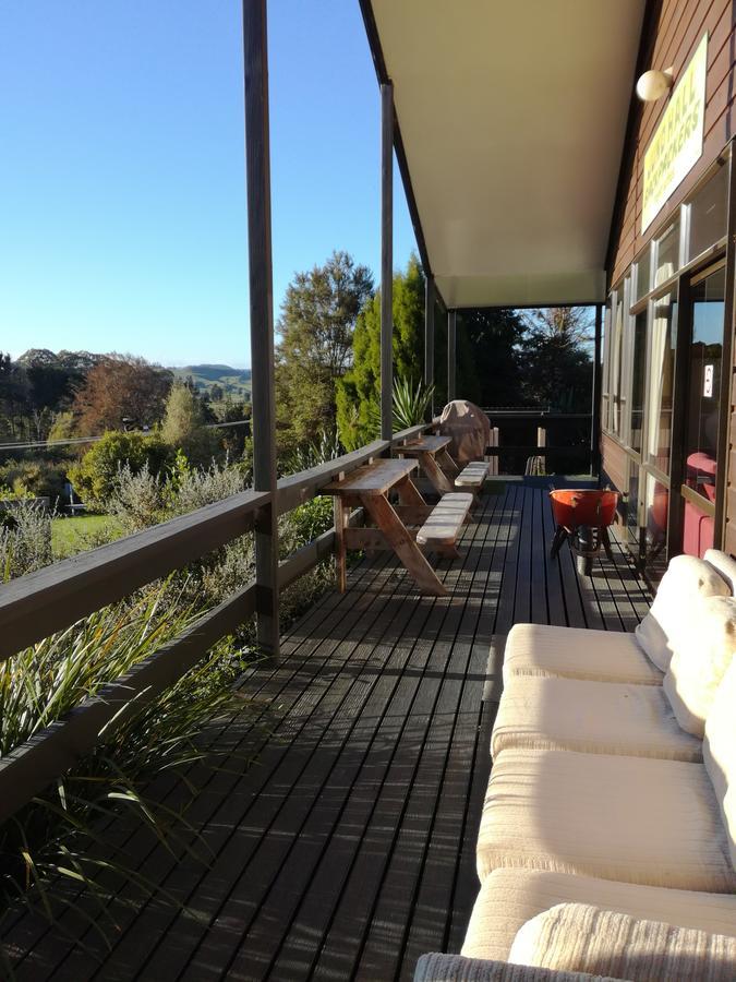 Junohall Backpackers Cuevas de Waitomo Exterior foto